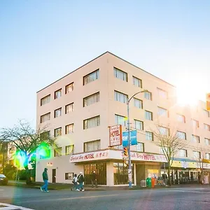 Otel Bay, Vancouver