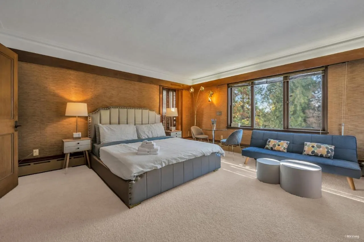 Homestay Historic Specious Home In Vancouver West Canada